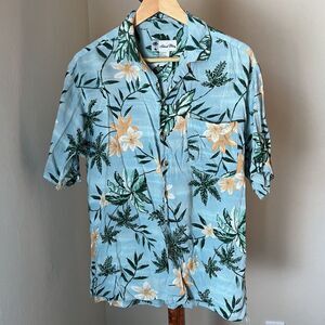 Island Blue Hawaiian Shirt Mens Medium Blue Green Floral Palms Short Sleeve Camp